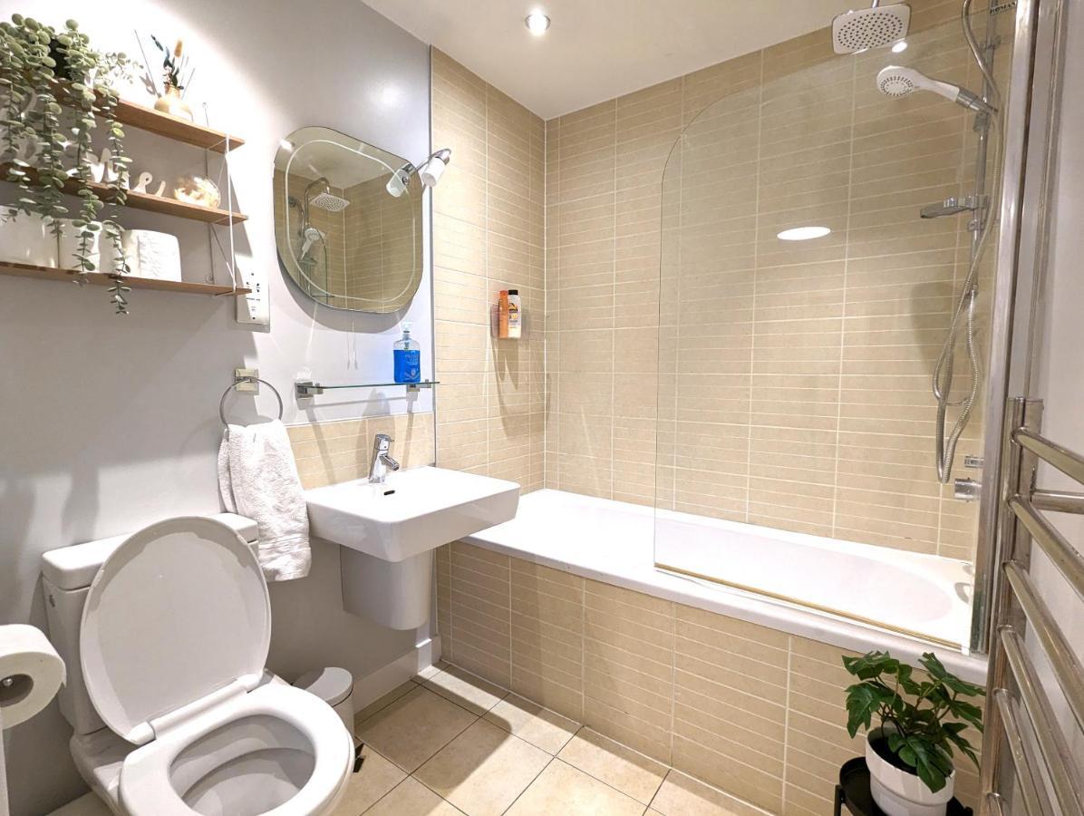 City Centre Morden 1-Bedroom Apt Near Dock 利物浦 外观 照片