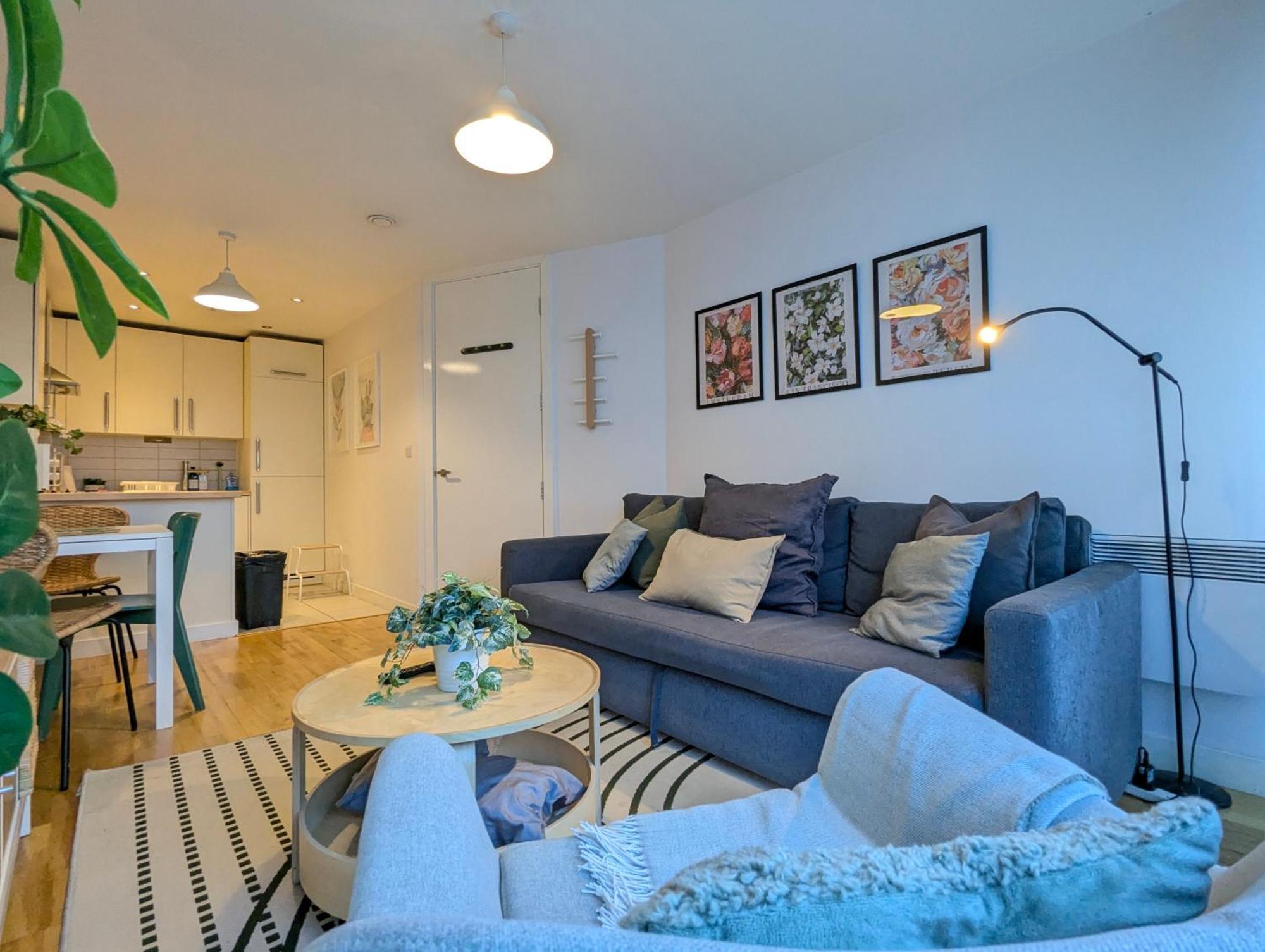 City Centre Morden 1-Bedroom Apt Near Dock 利物浦 外观 照片